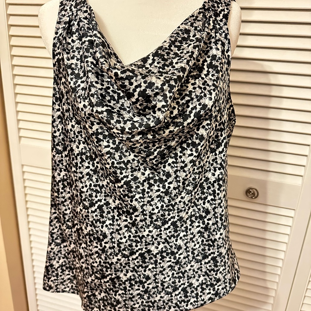 Anne Klein Black and White Patterned Blouse